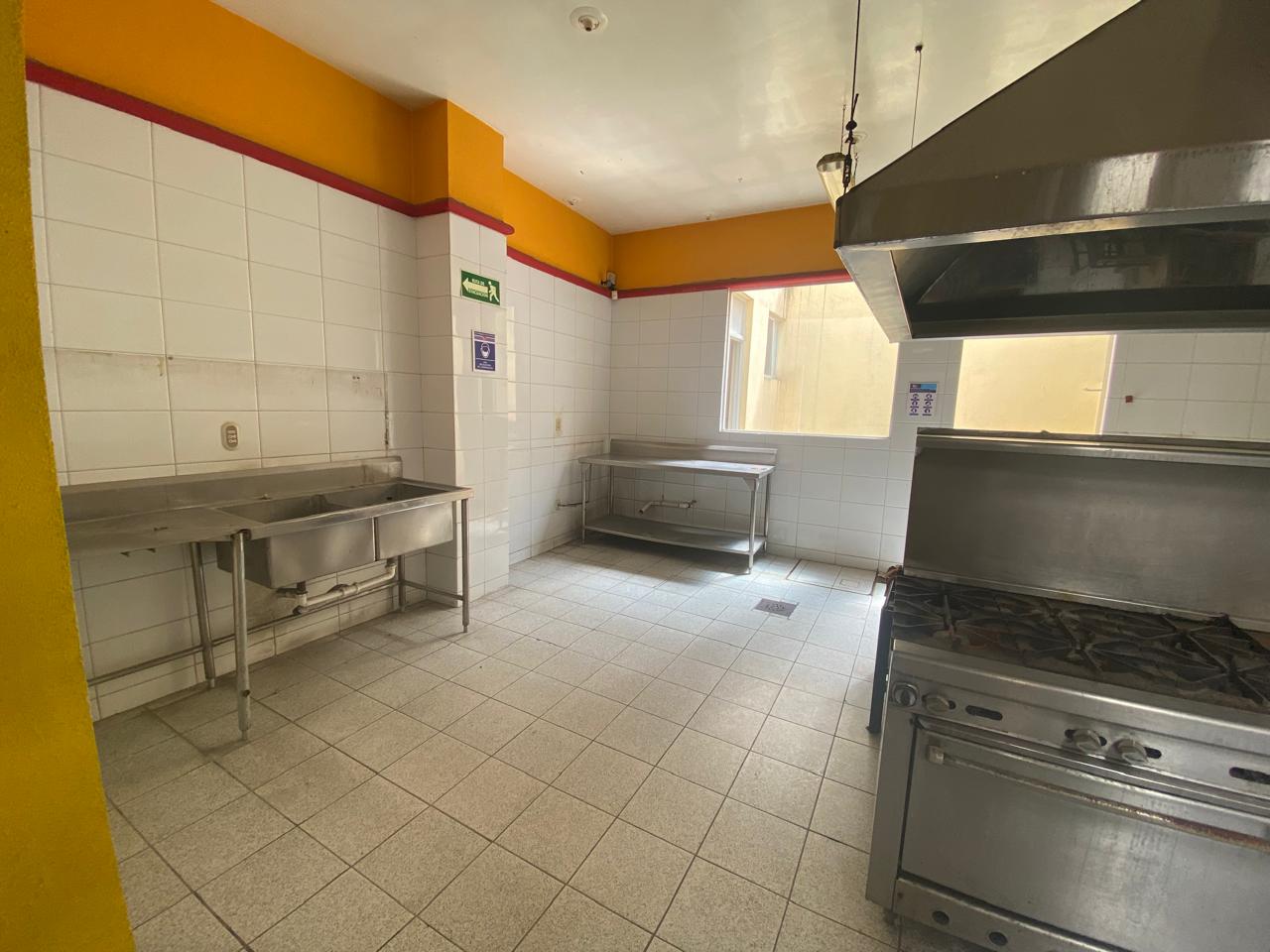 Local comercial sobre Av. Héroe de Nacozari