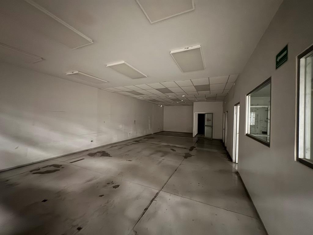Nave industrial 2500m2 Zona Sur