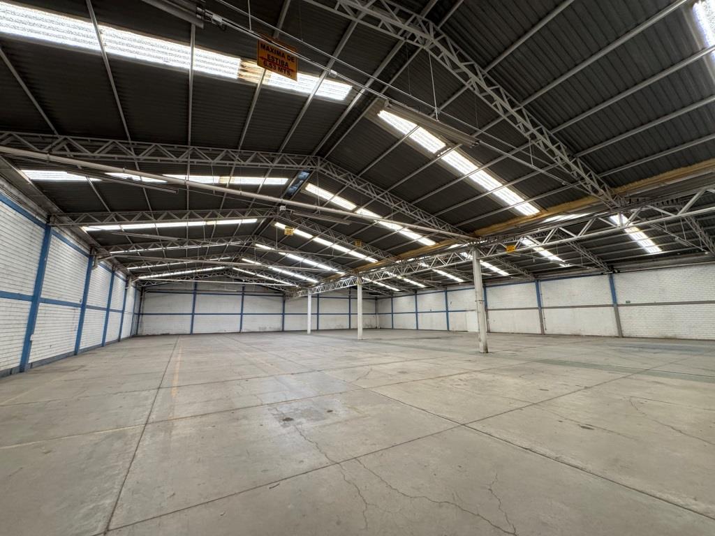 Nave industrial 2500m2 Zona Sur
