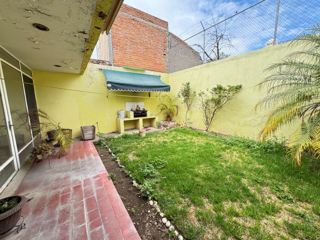 Casa una planta zona centrica (Feria Nacional de San Marcos)