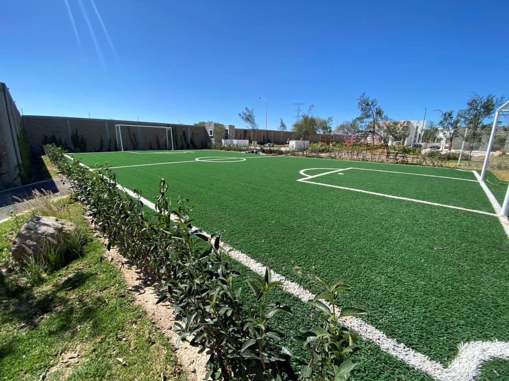 Casa en renta, fracc con casa club