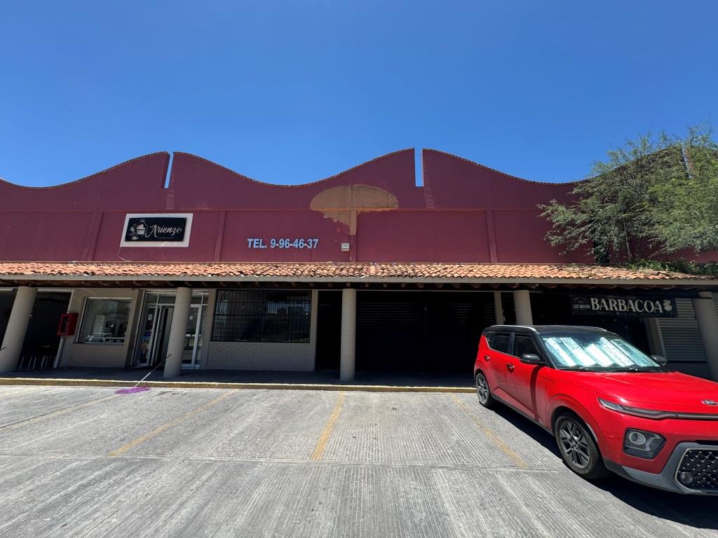 Local comercial 60m2 + 30m2