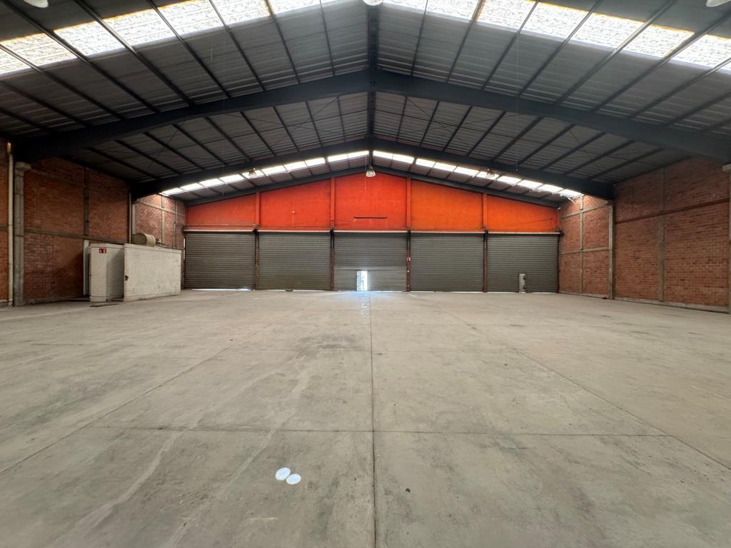 Nave Industrial y Comercial sobre Carretera 45 Norte 4,234 m²