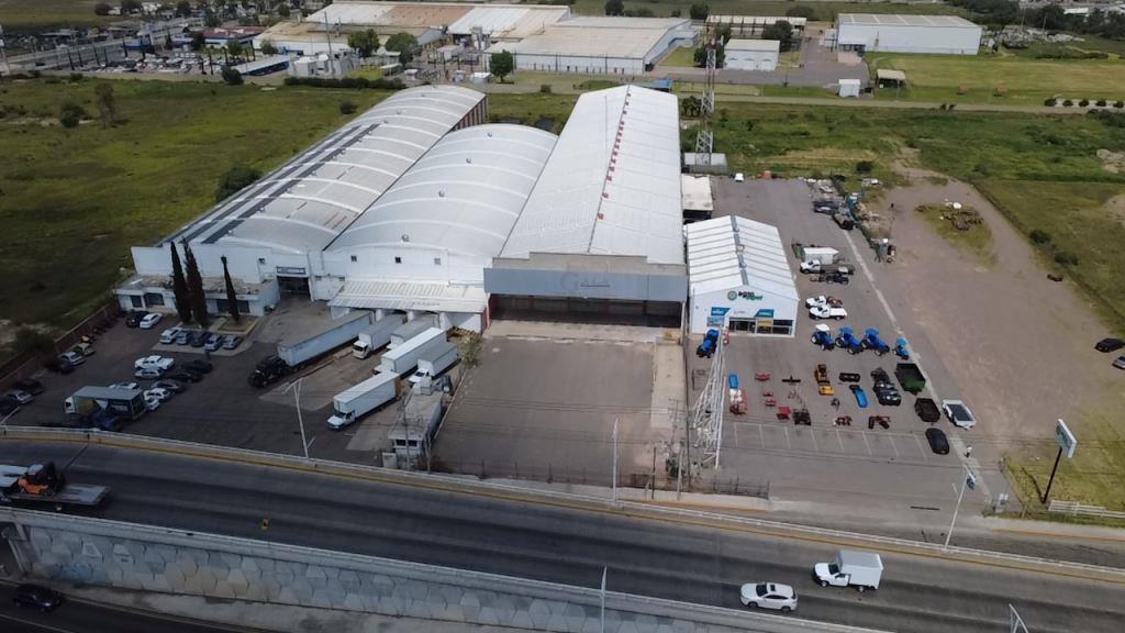 Nave Industrial y Comercial sobre Carretera 45 Norte 4,234 m²