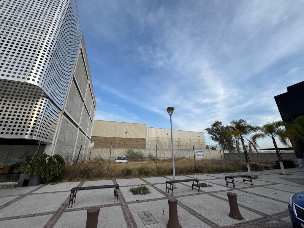 TERRENO EN VENTA FRACC. GALERIA BUSINESS
