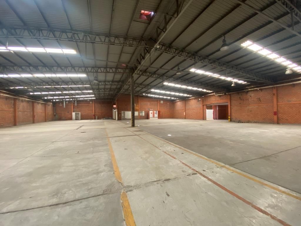 NAVE INDUSTRIAL EN VENTA AL SUR DE LA CIUDAD