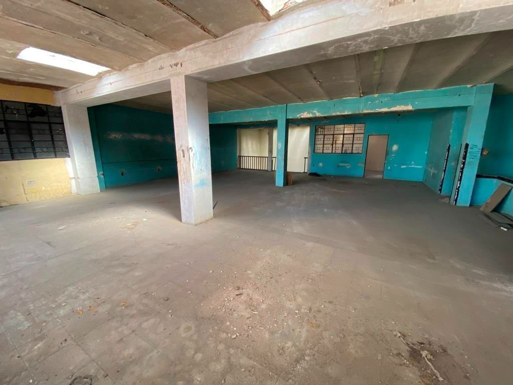 Propiedad comercial zona centro de Ags (Casa, local y bodega) V. Carranza