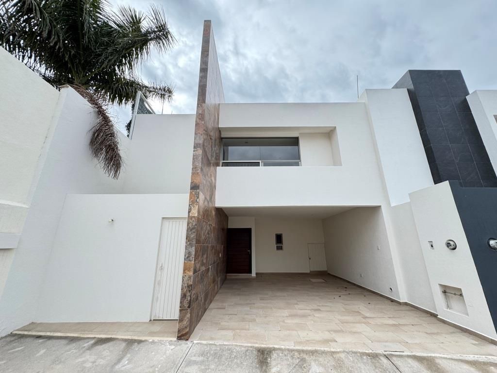 Casa NUEVA en venta dentro de Residencial Contadero,