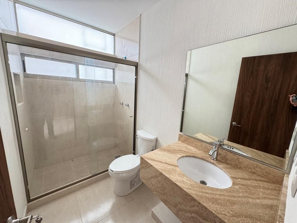 Casa NUEVA en venta dentro de Residencial Contadero,