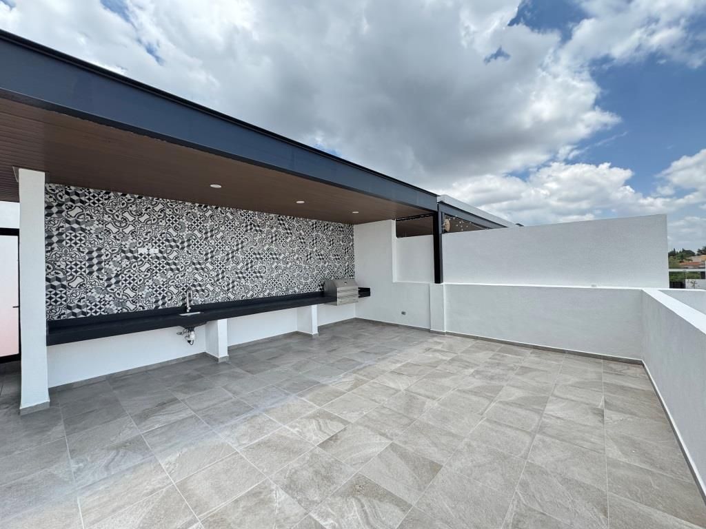 CASA EN VENTA ZONA CALICANTOS JACARANDAS