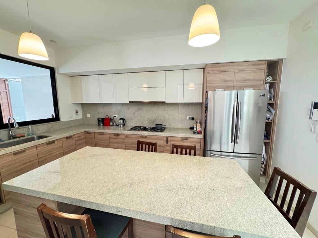 Casa en venta dentro de Fraccionamiento Residencial Las Cavas