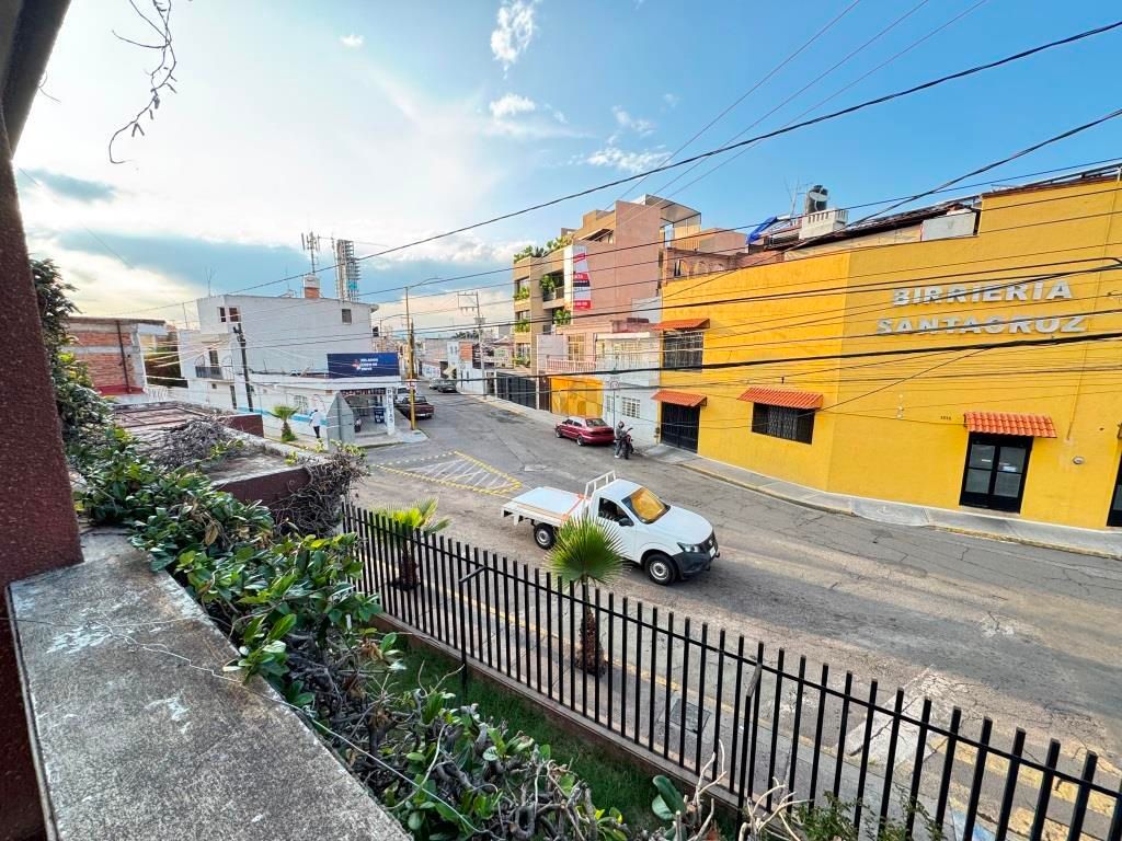 Propiedad céntrica en esquina a unos metros de Jardín de San Marcos San Marcos