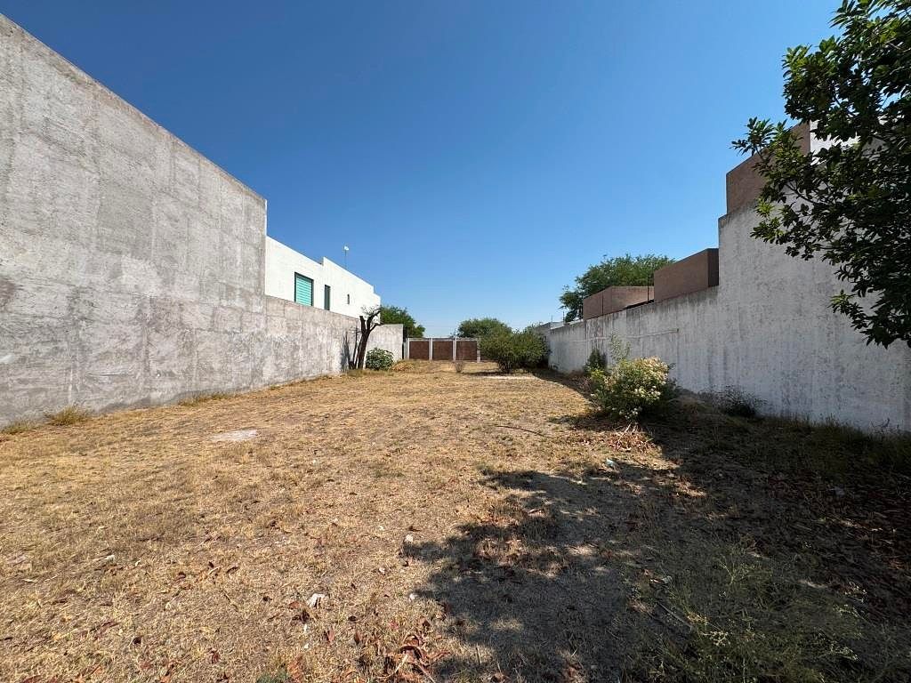 TERRENO EN VENTA EN RESIDENCIAL ALTARIA