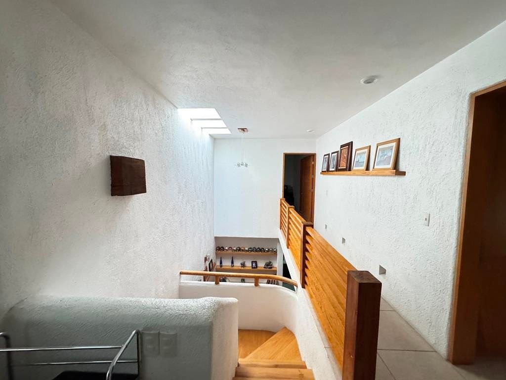 CASA EN VENTA FRACCIONAMIENTO VALLE REAL