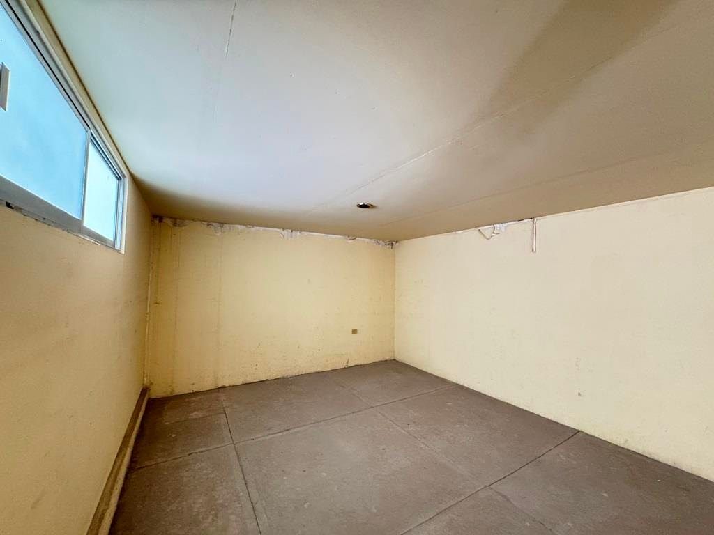 FINCA PAR AOFICINAS O ALMACEN EN VENTA FRACC. VALLE DE LAS TROJES