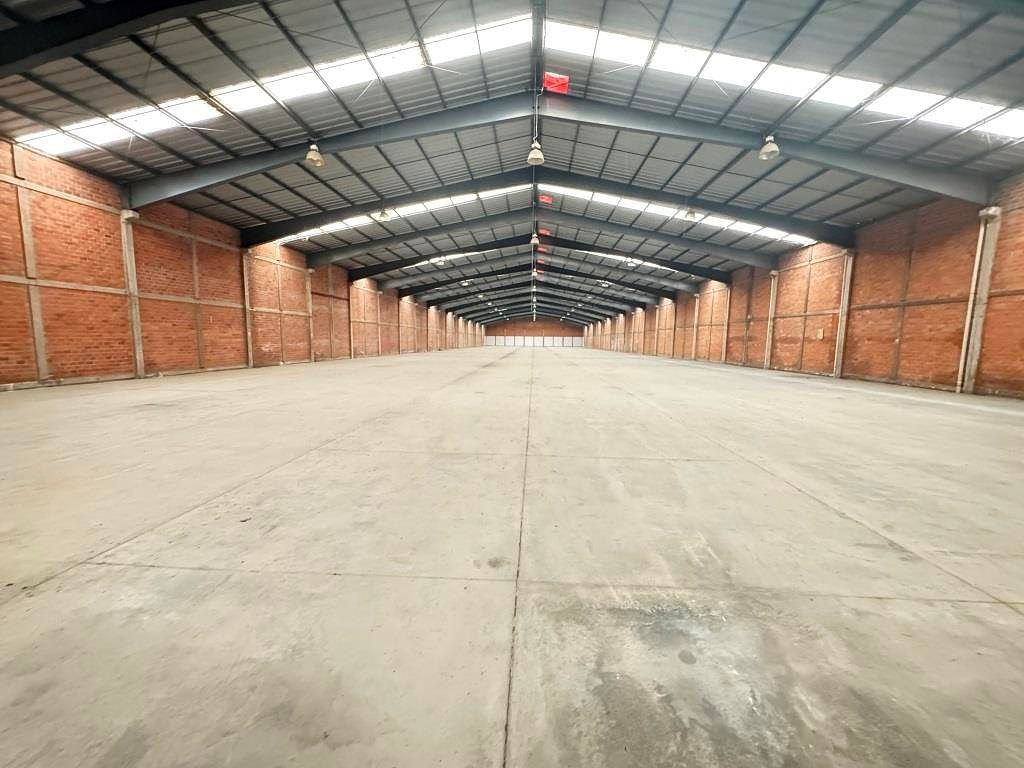 Nave Industrial y Comercial sobre Carretera 45 Norte 4,234 m²