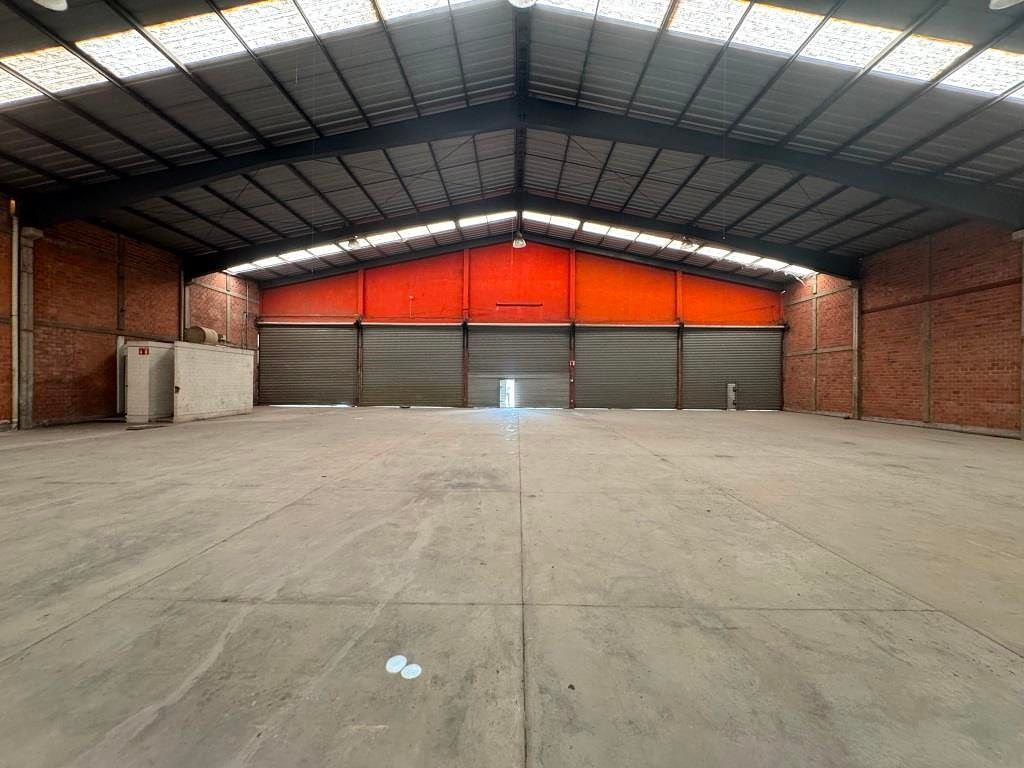 Nave Industrial y Comercial sobre Carretera 45 Norte 4,234 m²