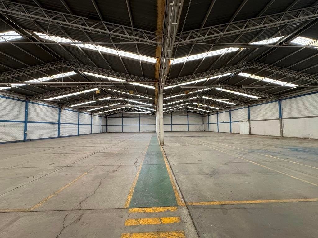 Nave industrial 2500m2 en renta Ciudad Industrial Sur