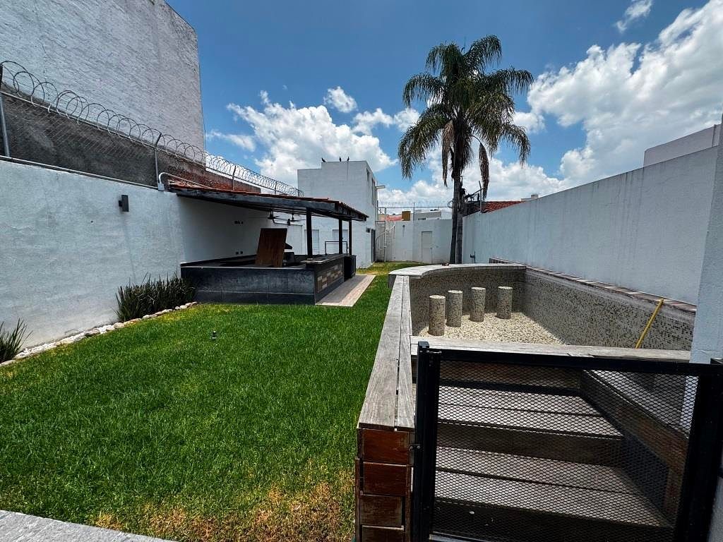 Casa en renta en Aguascalientes con alberca, Fracc Viña Antigua