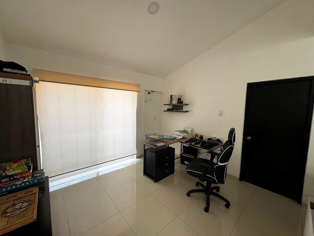 Casa en renta en Aguascalientes con alberca, Fracc Viña Antigua