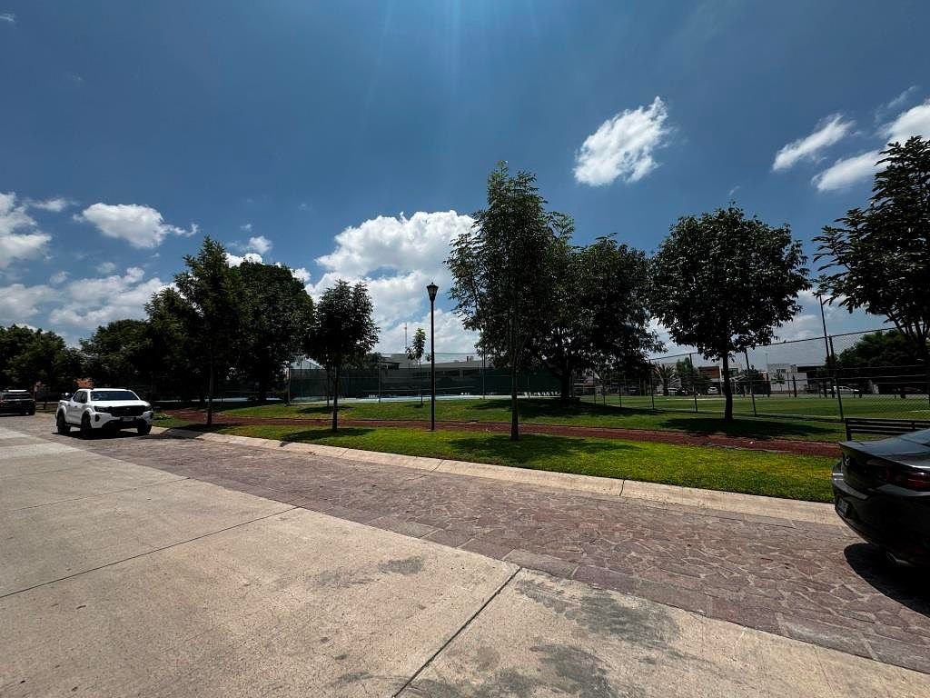 Casa en renta en Aguascalientes con alberca, Fracc Viña Antigua