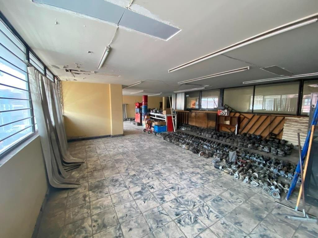 EDIFICIO COMERCIAL ZONA CENTRO (SOBRE JOSE MA CHAVEZ)