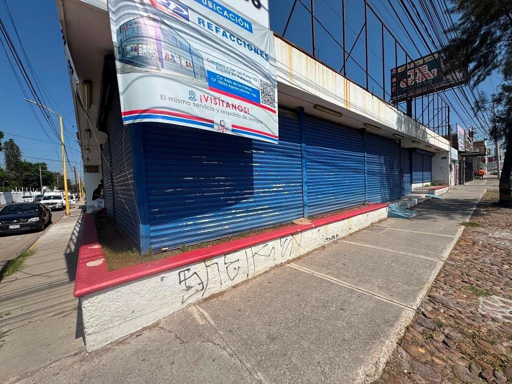 Local comercial en renta Av. Aguascalientes (Segundo anillo poniente)