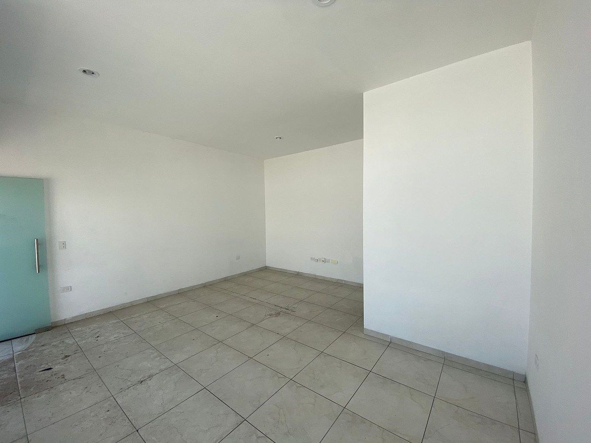 Local comercial u oficina, Bosques del Prado Sur Aguascalientes