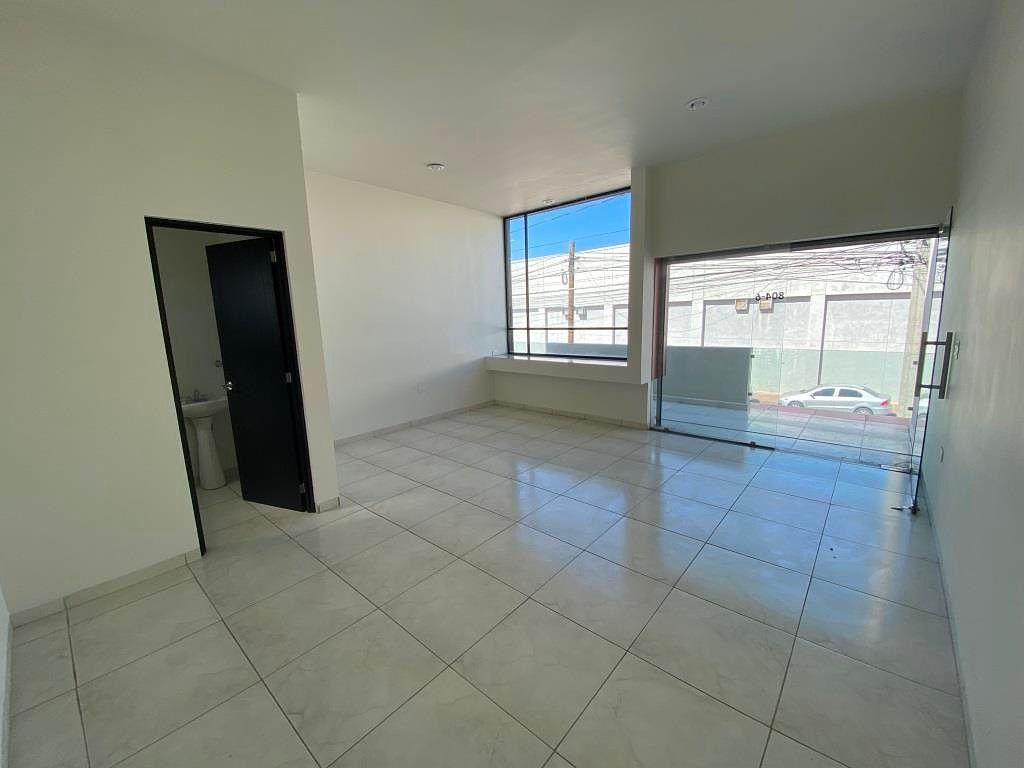 Local comercial u oficina, Bosques del Prado Sur Aguascalientes