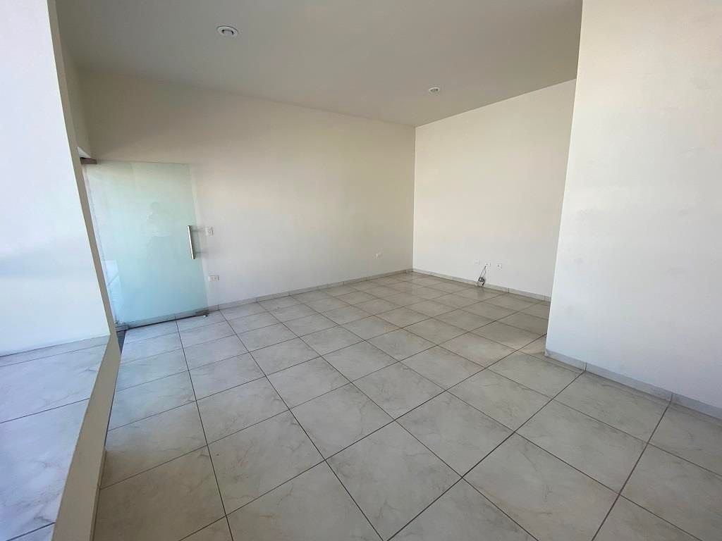 Local comercial u oficina, Bosques del Prado Sur Aguascalientes