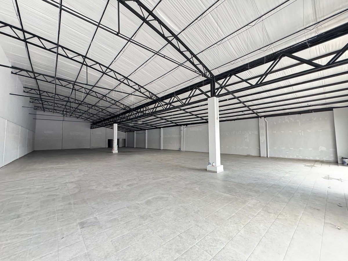 Local comercial sobre Av Heroe de Nacozari, en Aguascalientes