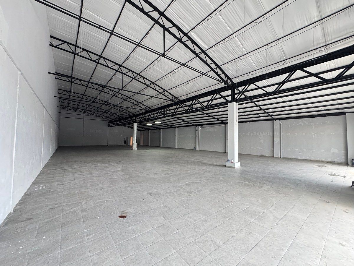 Local comercial sobre Av Heroe de Nacozari, en Aguascalientes