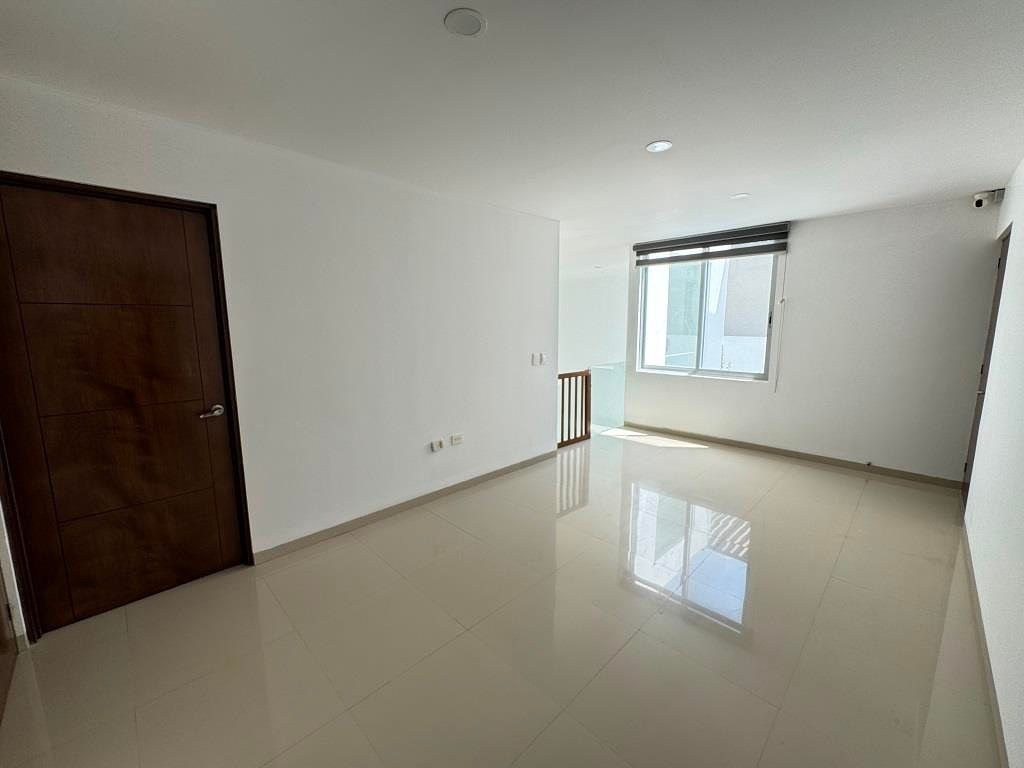 Casa en renta en la zona norte de Aguascalientes, 4 recamaras, Priv Alamo
