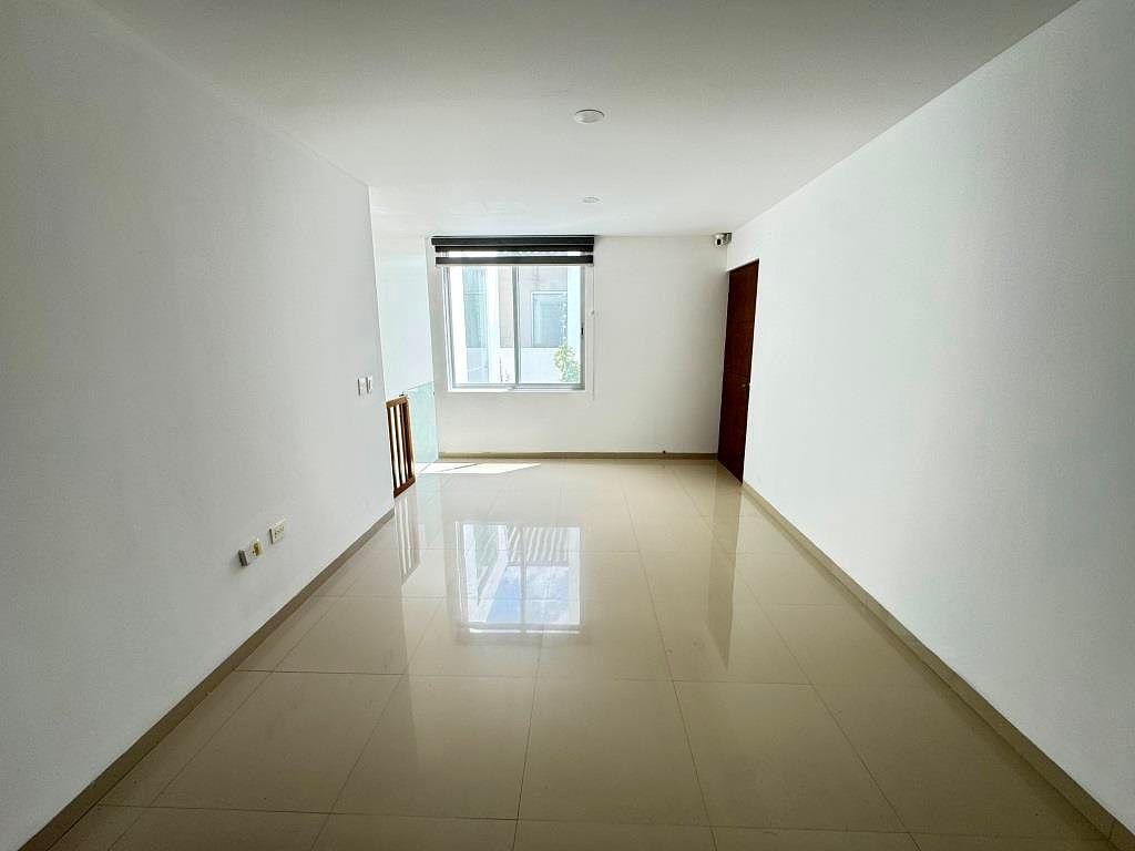 Casa en renta en la zona norte de Aguascalientes, 4 recamaras, Priv Alamo