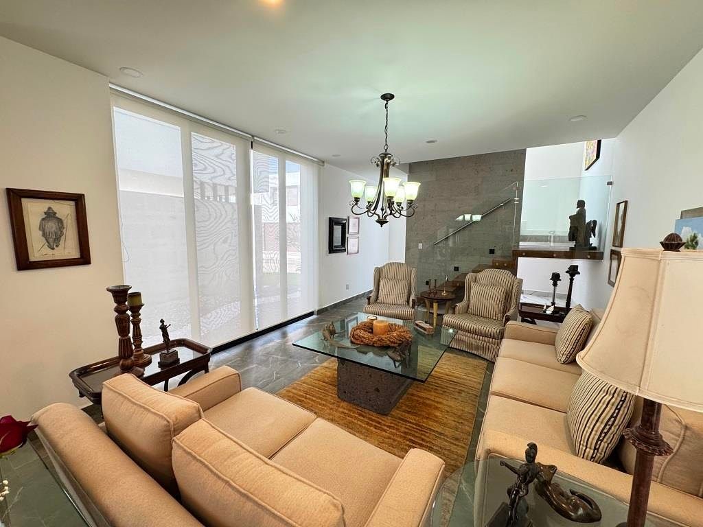 Casa en venta en Punta del Cielo Aguascalientes, en esquina