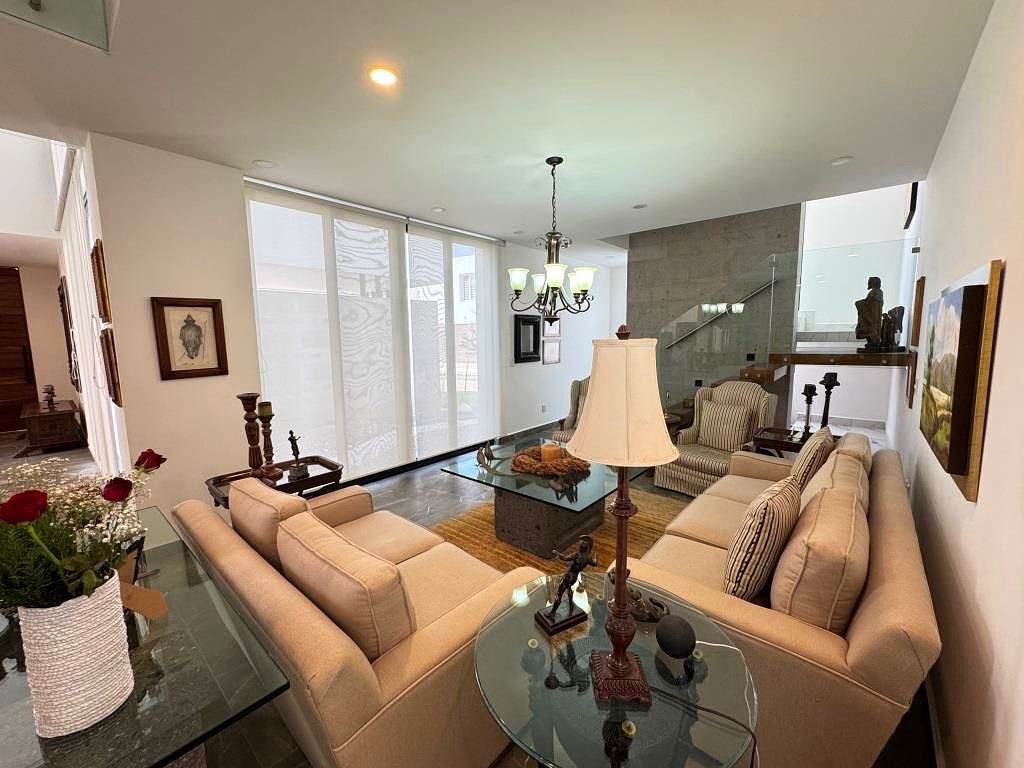 Casa en venta en Punta del Cielo Aguascalientes, en esquina