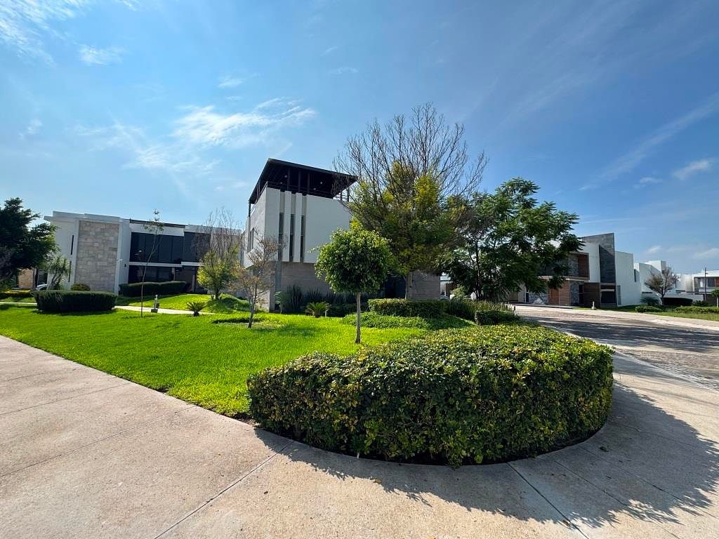 Casa en venta en Punta del Cielo Aguascalientes, en esquina