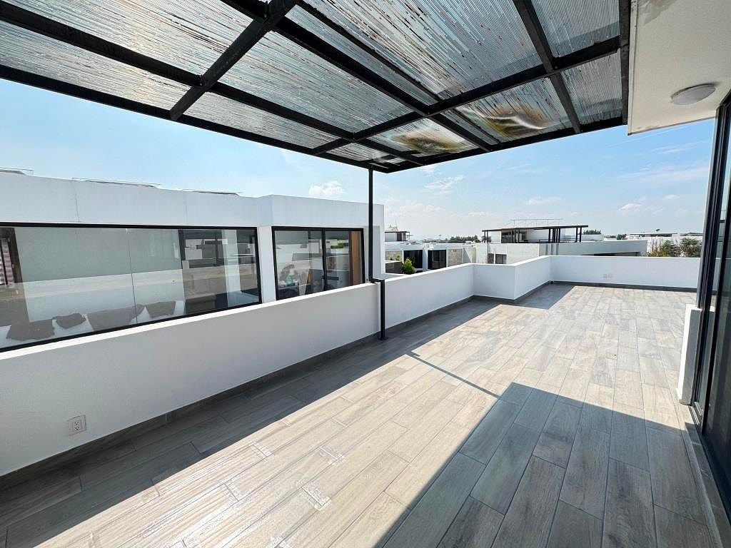 Casa en venta en Punta del Cielo Aguascalientes, en esquina