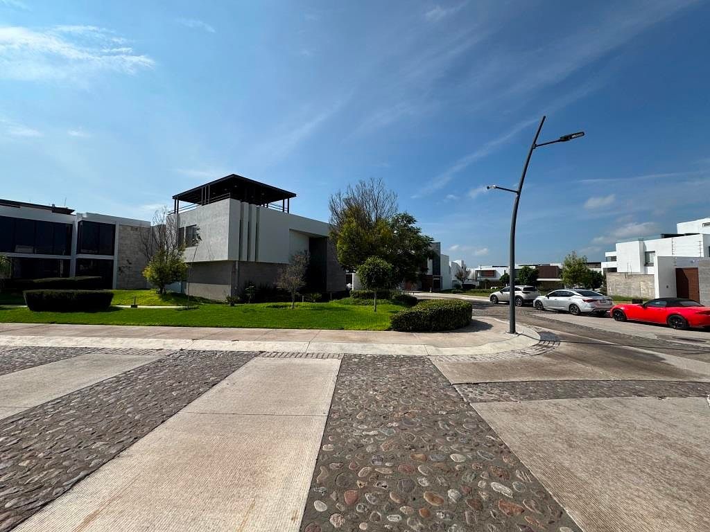 Casa en venta en Punta del Cielo Aguascalientes, en esquina