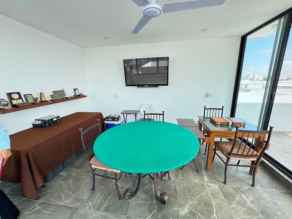 Casa en venta en Punta del Cielo Aguascalientes, en esquina