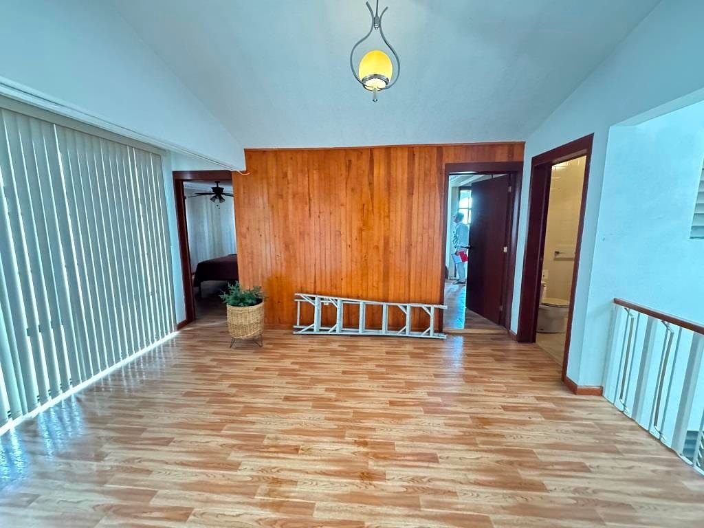 Casa en venta en esquina frente Estadio Alberto Romo Chavez Aguascalientes