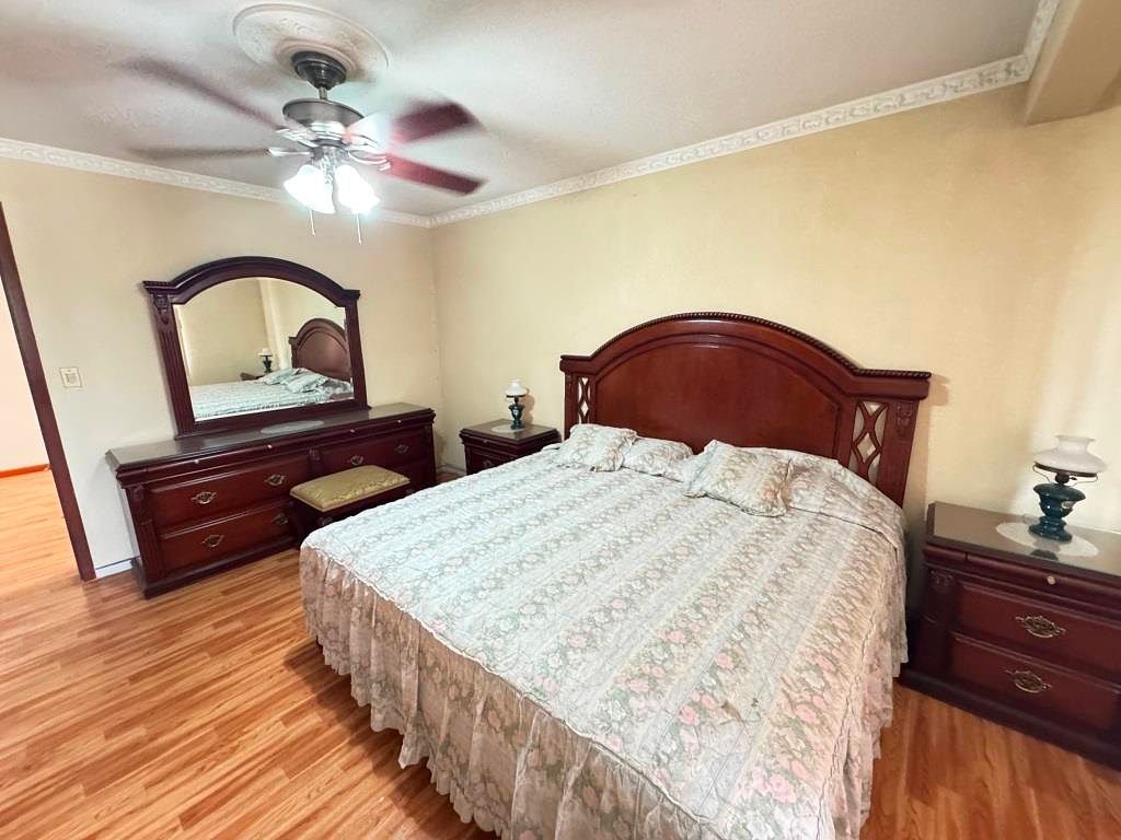 Casa en venta en esquina frente Estadio Alberto Romo Chavez Aguascalientes