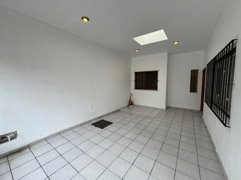 Casaen venta una planta