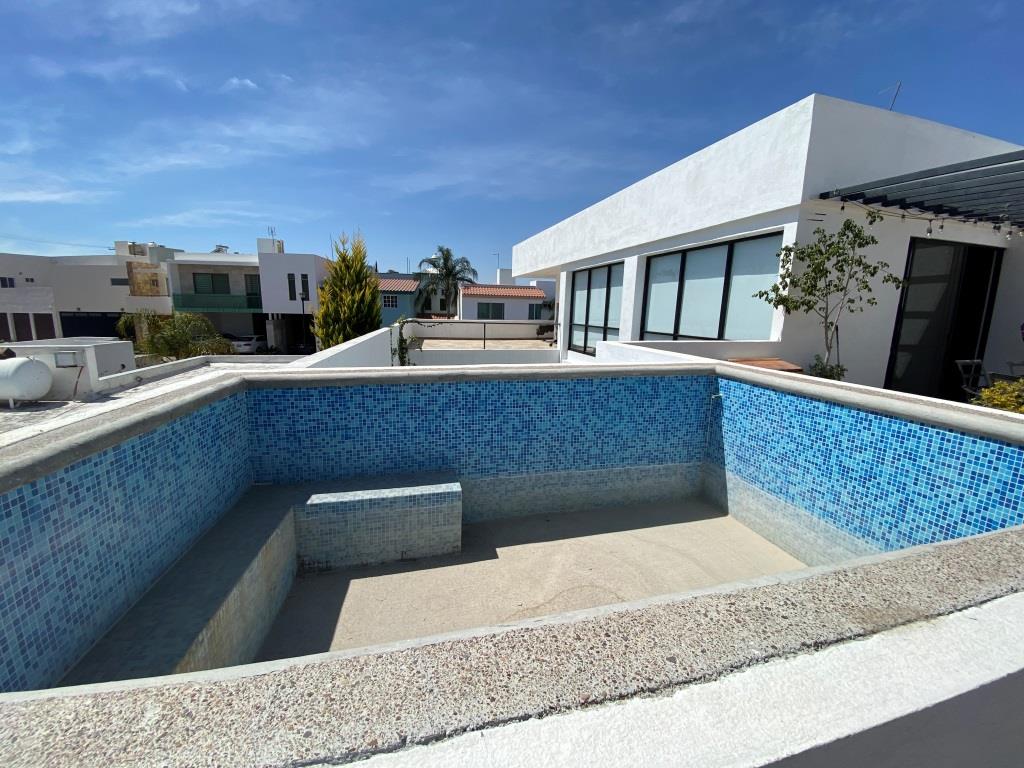 Innovadora casa en zona poniente de Ags