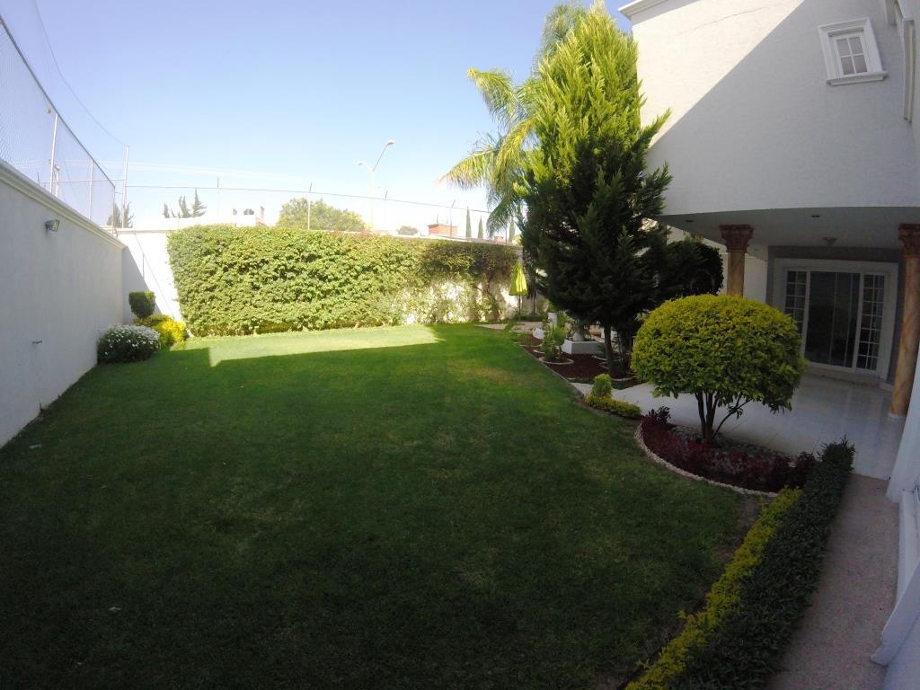Casa en exclusivo Fraccionamiento Residencial , corazón del Norte