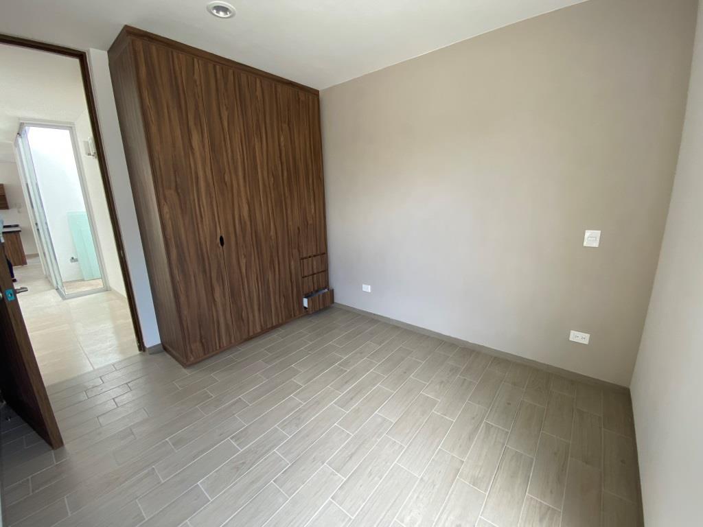 Casa nueva dentro de exclusiva privada (15 casas)