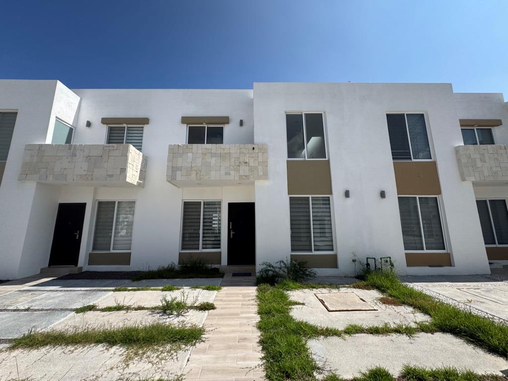Casa en renta, fracc con casa club