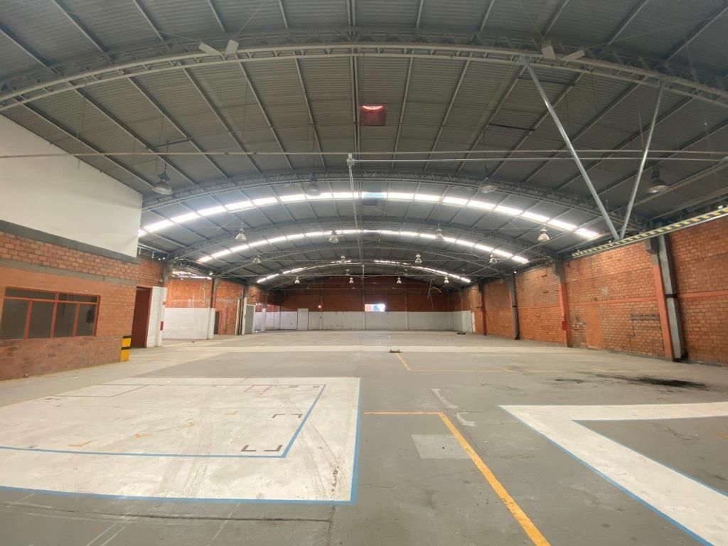 NAVE INDUSTRIAL EN VENTA AL SUR DE LA CIUDAD