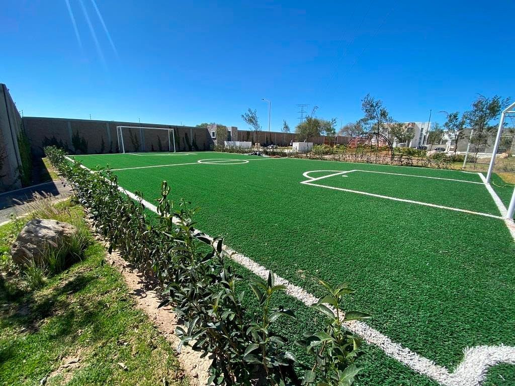 CASA EN RENTA EN ABADA RESIDENCIAL