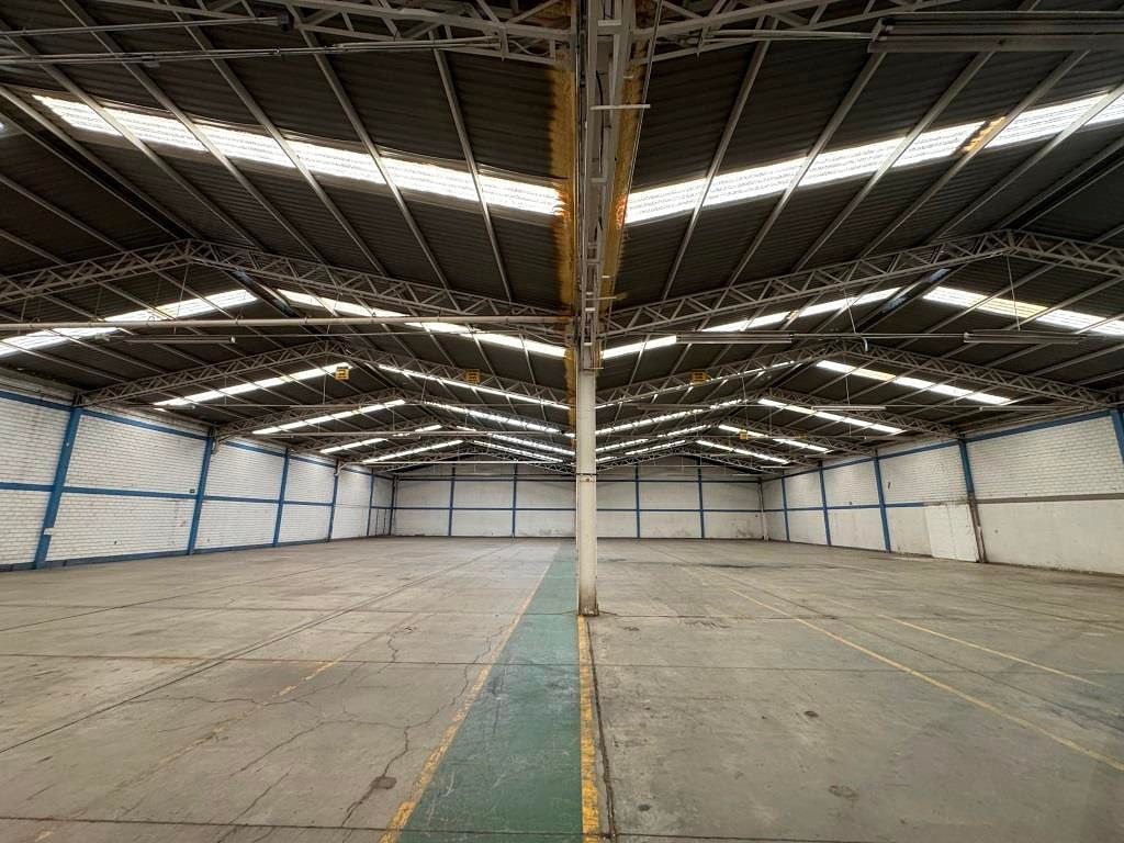 Nave industrial 2500m2 en renta Ciudad Industrial Sur